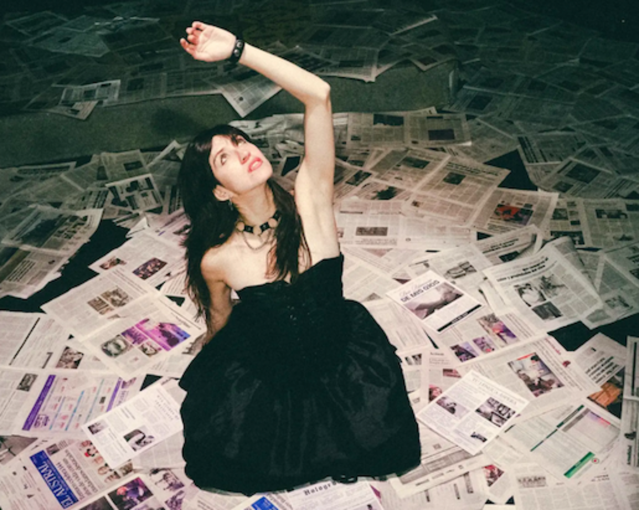 A días de «holograma»: junto a Yiliane Flandez repasamos su nuevo single